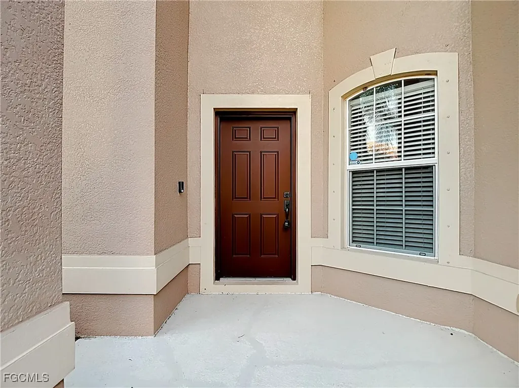 2798 Via Piazza Loop Fort Myers FL 33905