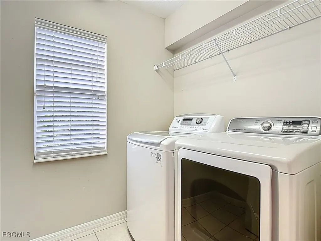 2798 Via Piazza Loop Fort Myers FL 33905