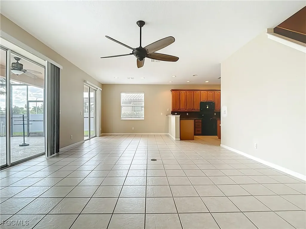 2798 Via Piazza Loop Fort Myers FL 33905