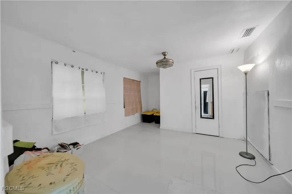 614 Carolina Avenue Fort Myers FL 33905