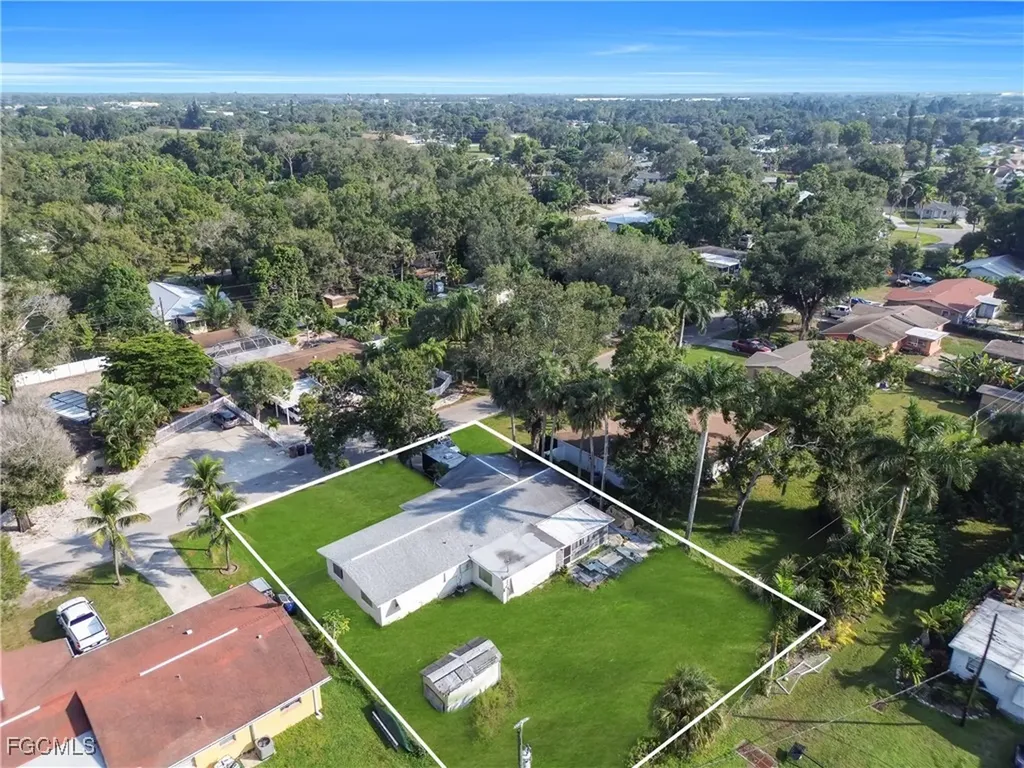 614 Carolina Avenue Fort Myers FL 33905