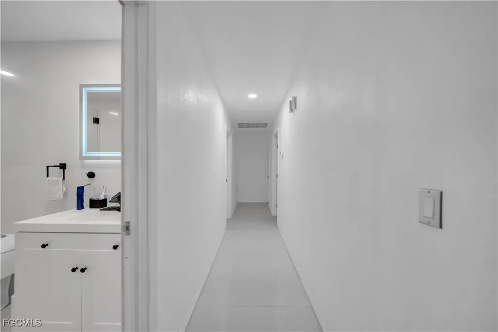 614 Carolina Avenue Fort Myers FL 33905