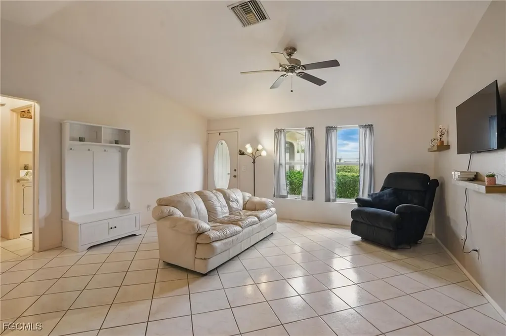 1105 SE 17th Terrace Cape Coral FL 33990