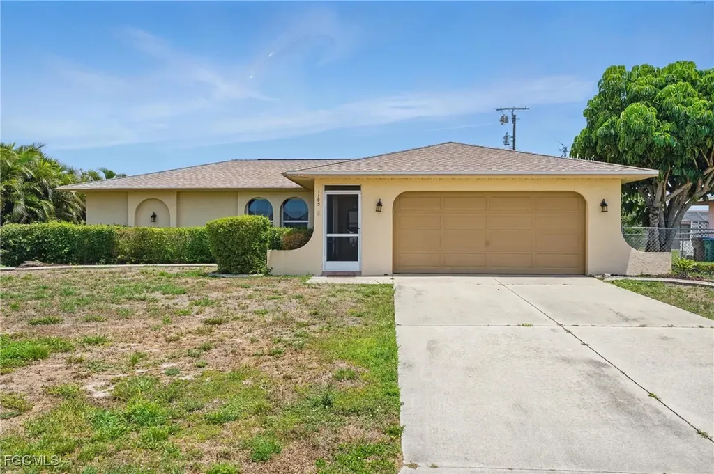 1105 SE 17th Terrace Cape Coral FL 33990