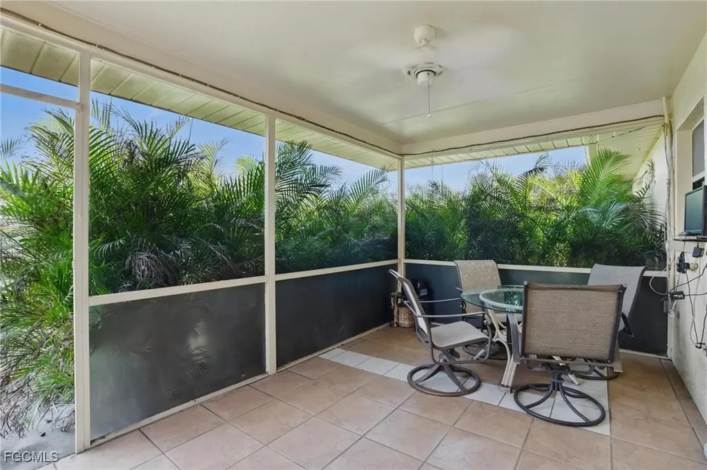 1105 SE 17th Terrace Cape Coral FL 33990
