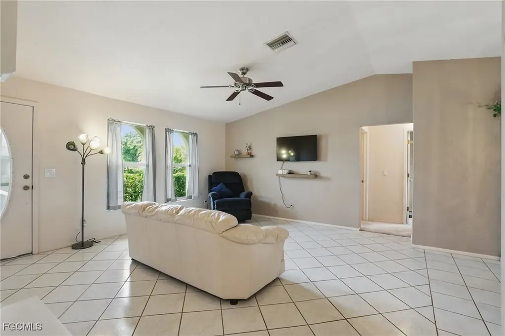 1105 SE 17th Terrace Cape Coral FL 33990