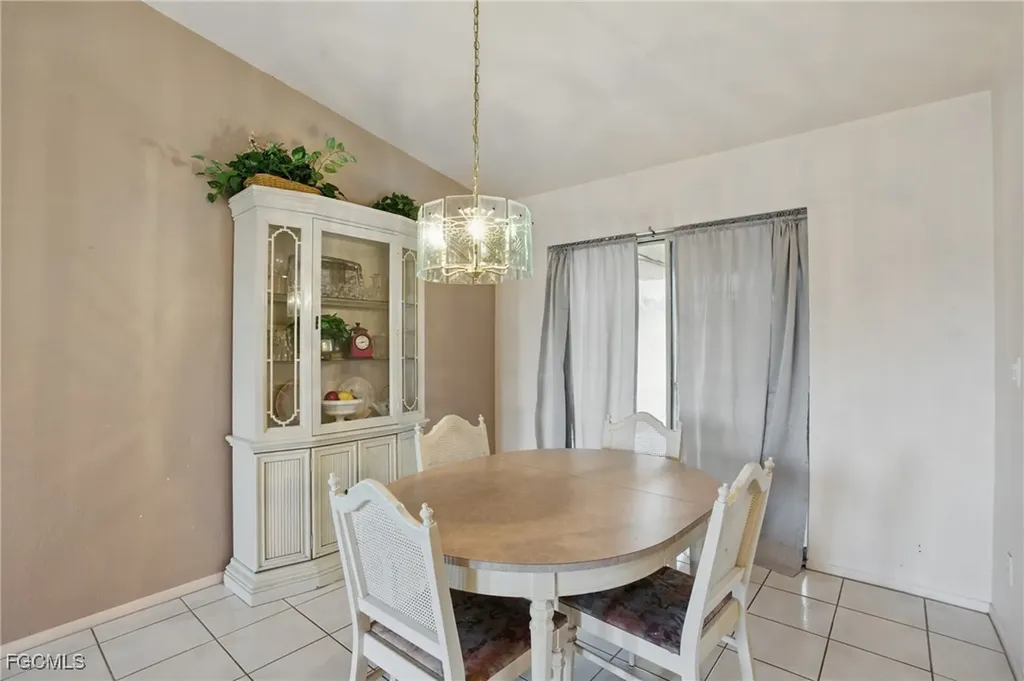 1105 SE 17th Terrace Cape Coral FL 33990