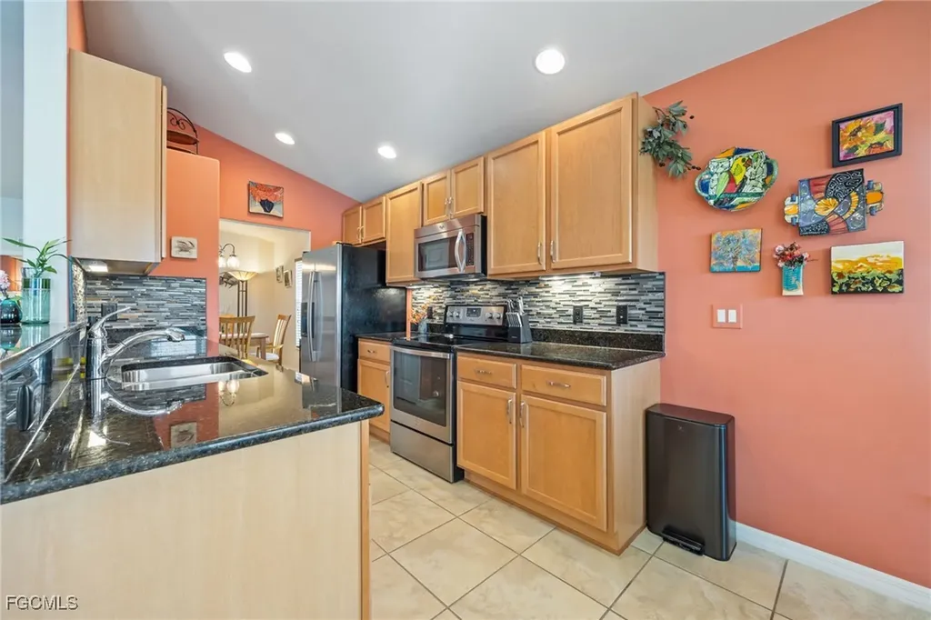 2542 Greendale Place Cape Coral FL 33991