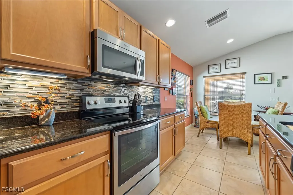 2542 Greendale Place Cape Coral FL 33991