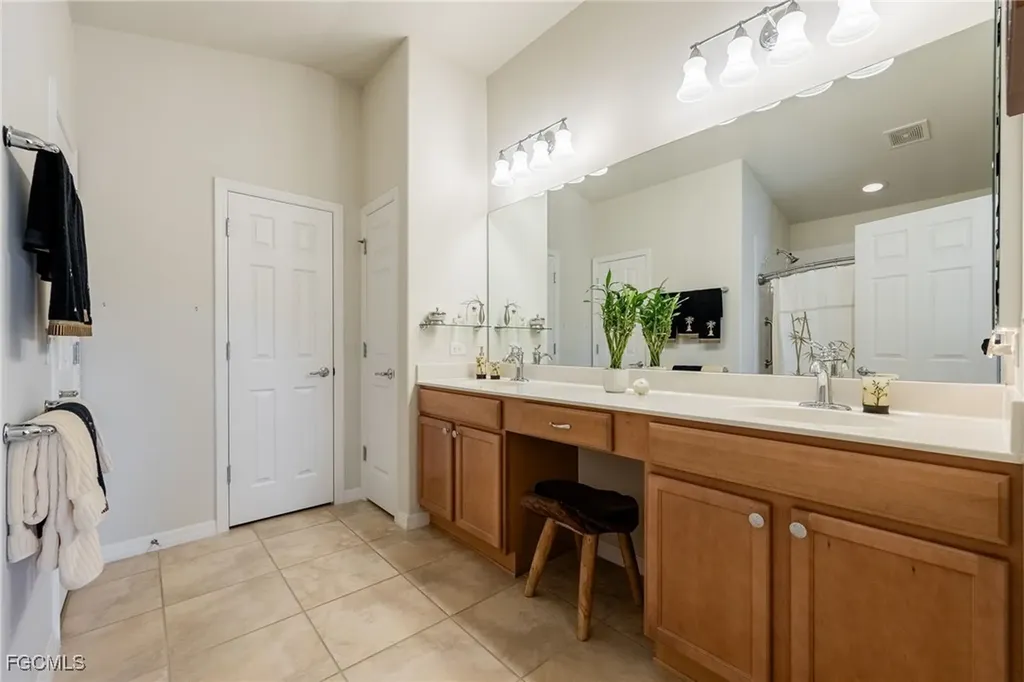 2542 Greendale Place Cape Coral FL 33991