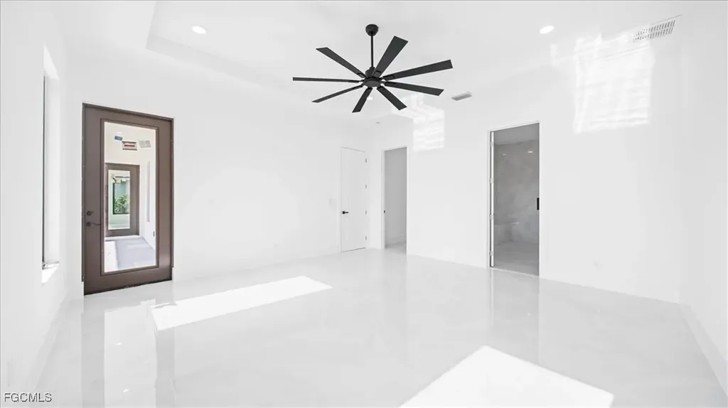 526 SE 4th Street Cape Coral FL 33990