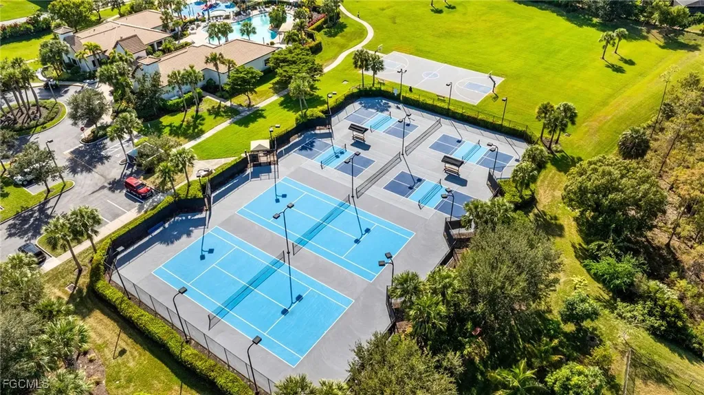 11196 Sand Pine Court Fort Myers FL 33913