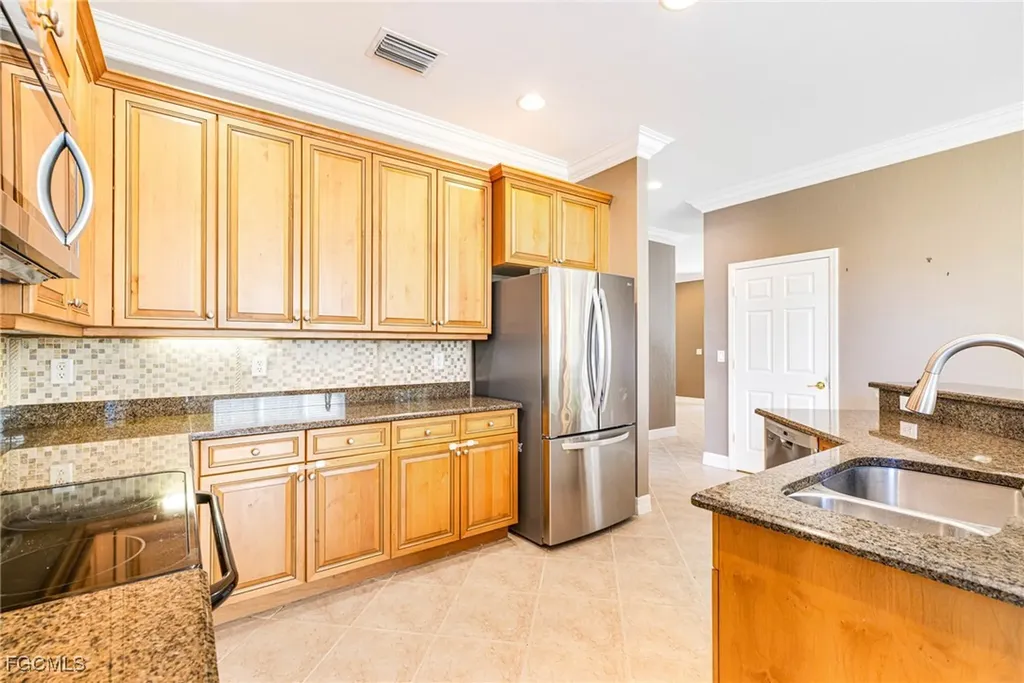 11196 Sand Pine Court Fort Myers FL 33913