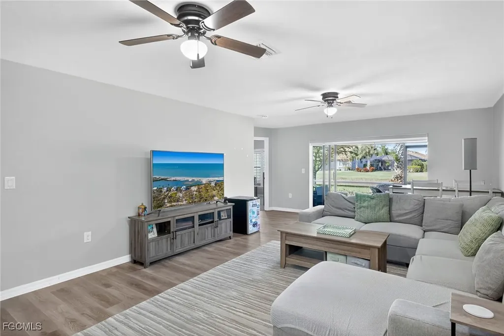 10970 Glenhurst Street Fort Myers FL 33913