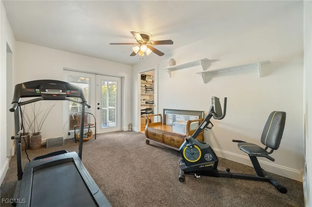 5128 York Court Cape Coral FL 33904