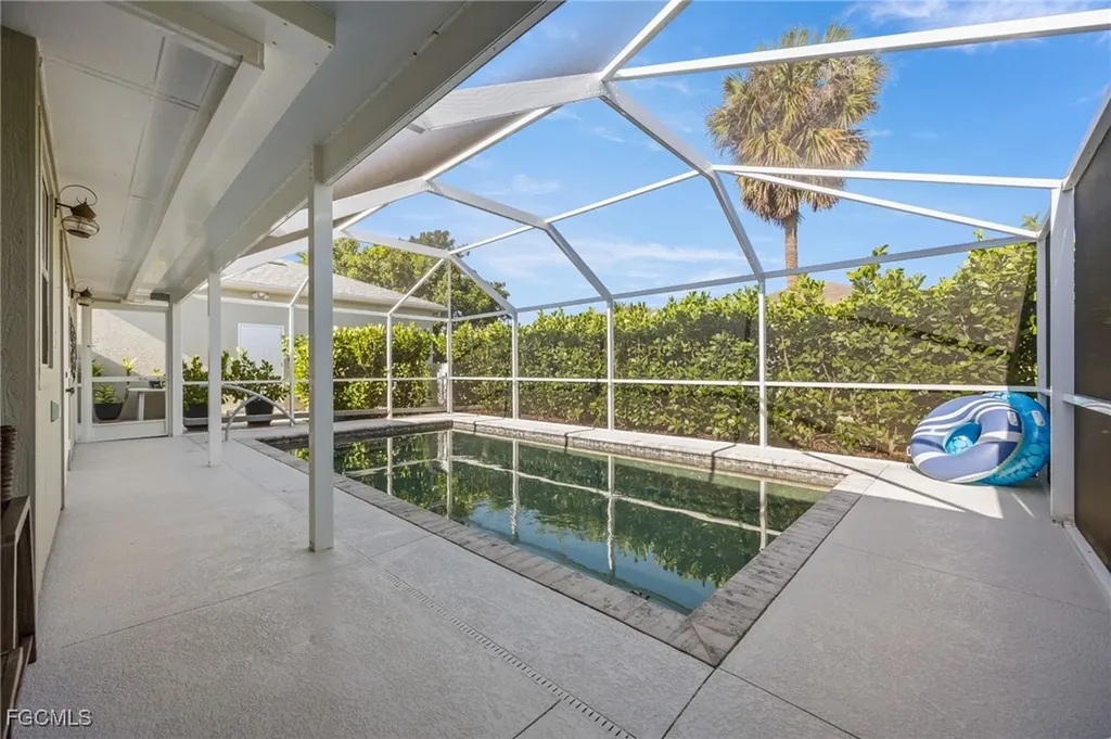 5128 York Court Cape Coral FL 33904