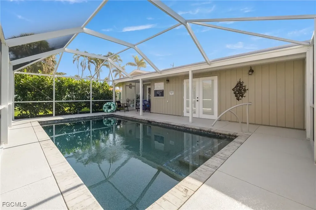 5128 York Court Cape Coral FL 33904