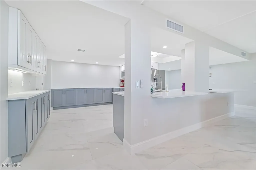 15 Bluebill Avenue Naples FL 34108