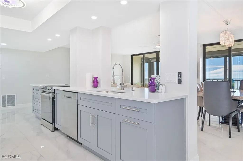 15 Bluebill Avenue Naples FL 34108