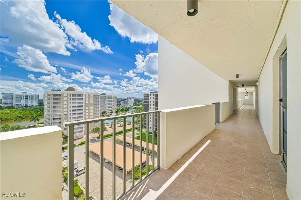 15 Bluebill Avenue Naples FL 34108