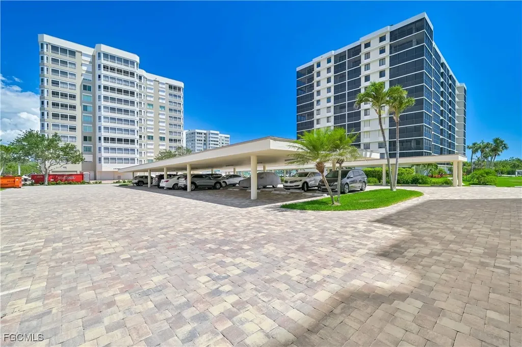 15 Bluebill Avenue Naples FL 34108