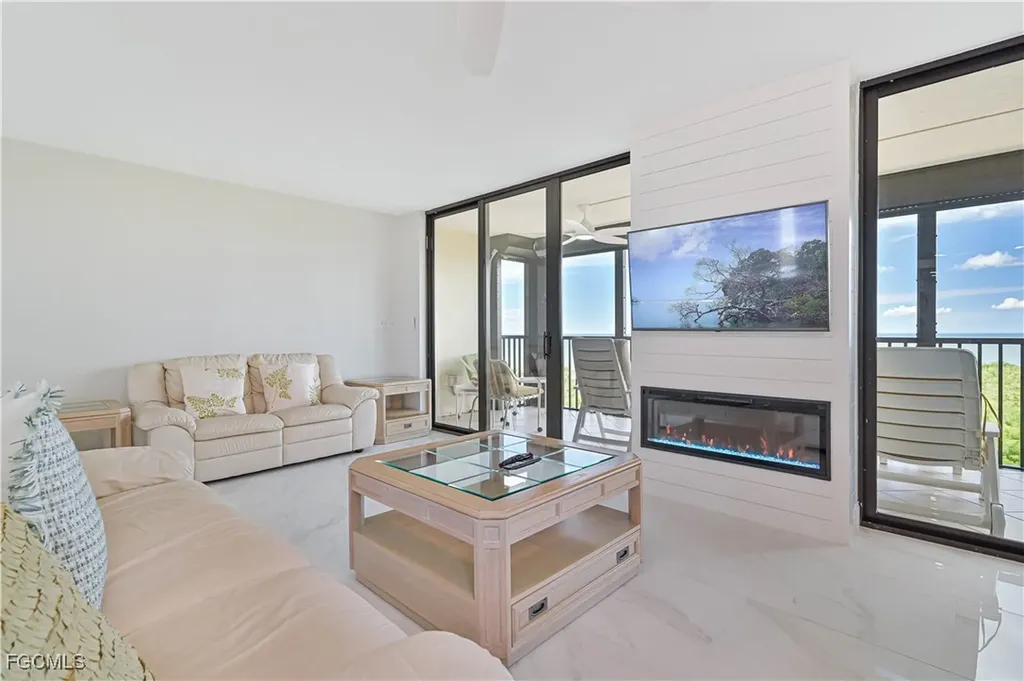 15 Bluebill Avenue Naples FL 34108