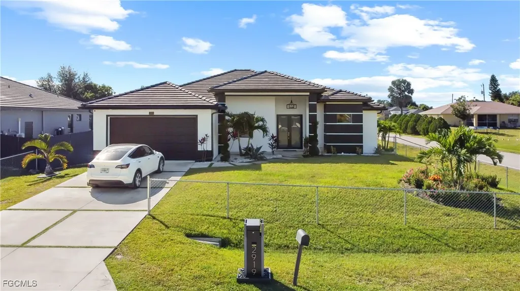 2919 8th Street W Lehigh Acres FL 33971