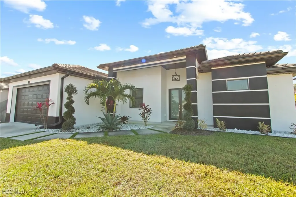 2919 8th Street W Lehigh Acres FL 33971