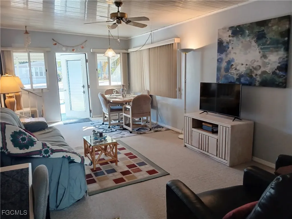 18 Fountain View Boulevard North Fort Myers FL 33903