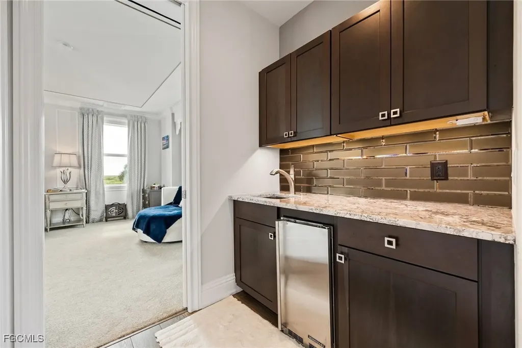 6521 Jacobs Drive Fort Myers FL 33908