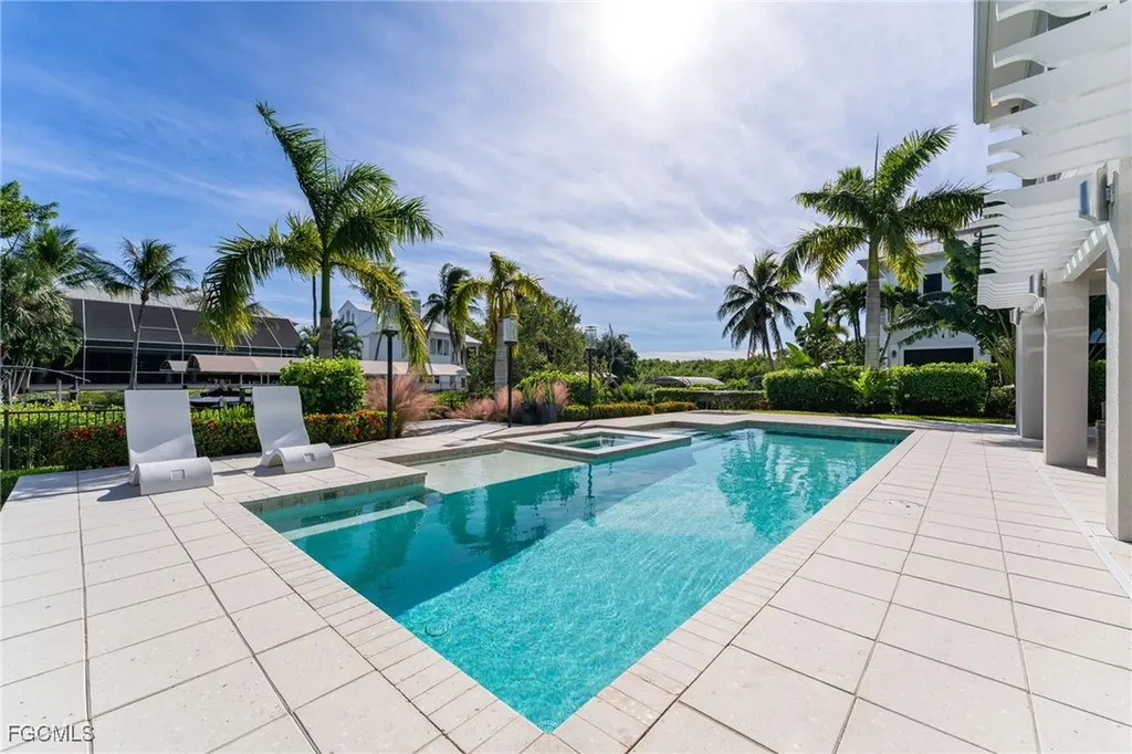 6521 Jacobs Drive Fort Myers FL 33908