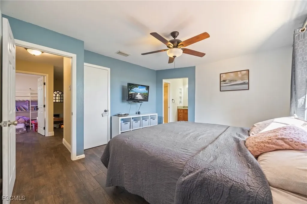 3001 SW 2nd Court Cape Coral FL 33914