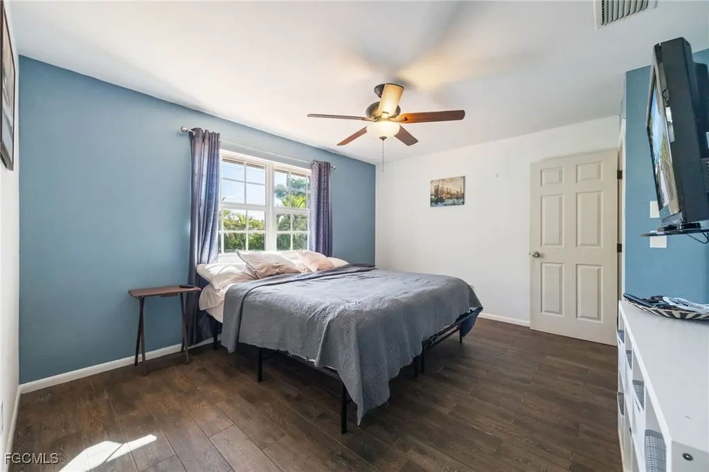 3001 SW 2nd Court Cape Coral FL 33914