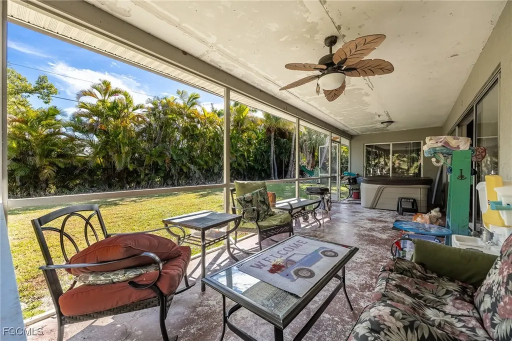3001 SW 2nd Court Cape Coral FL 33914