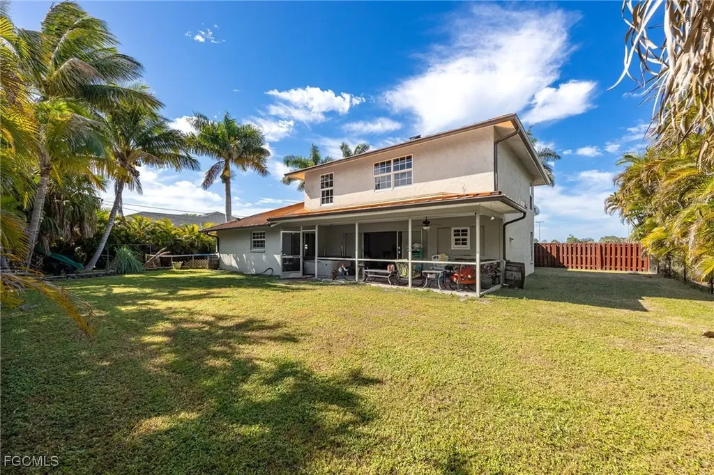 3001 SW 2nd Court Cape Coral FL 33914