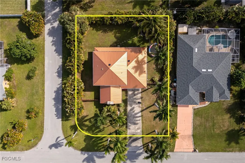 3001 SW 2nd Court Cape Coral FL 33914
