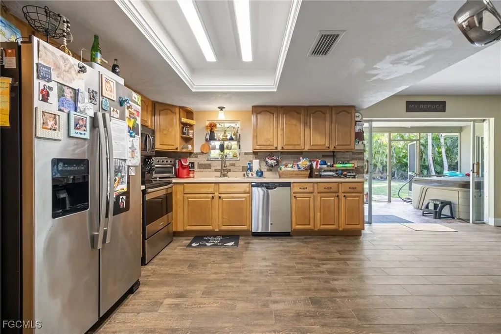 3001 SW 2nd Court Cape Coral FL 33914