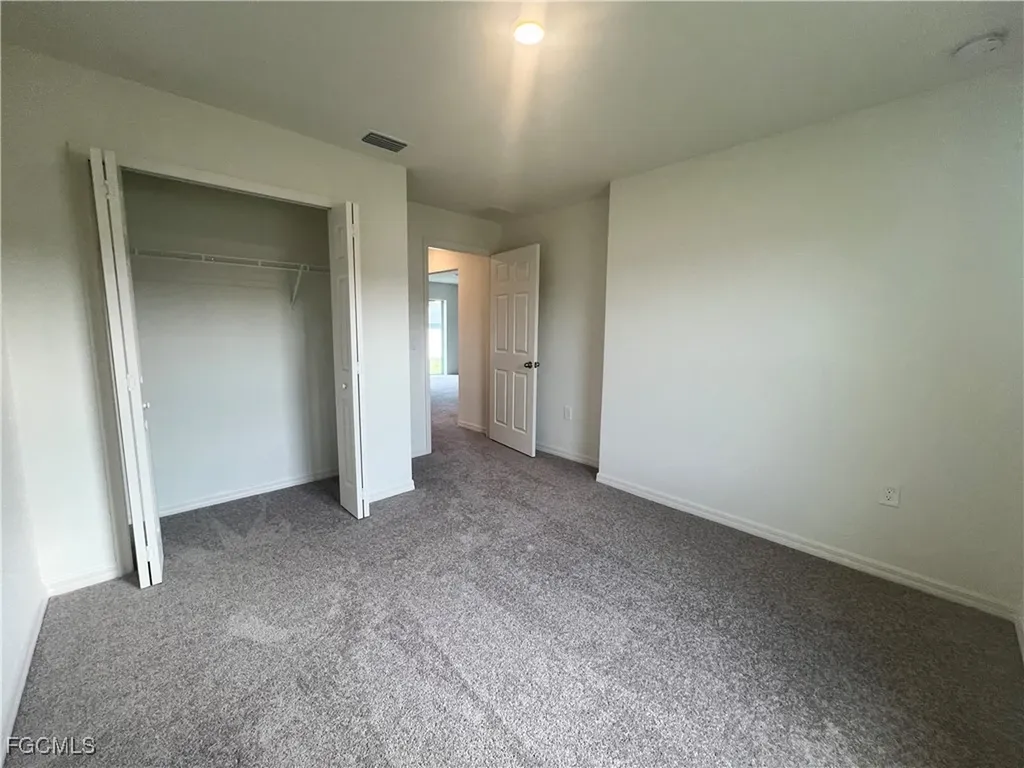 3401 NE 8th Place Cape Coral FL 33909