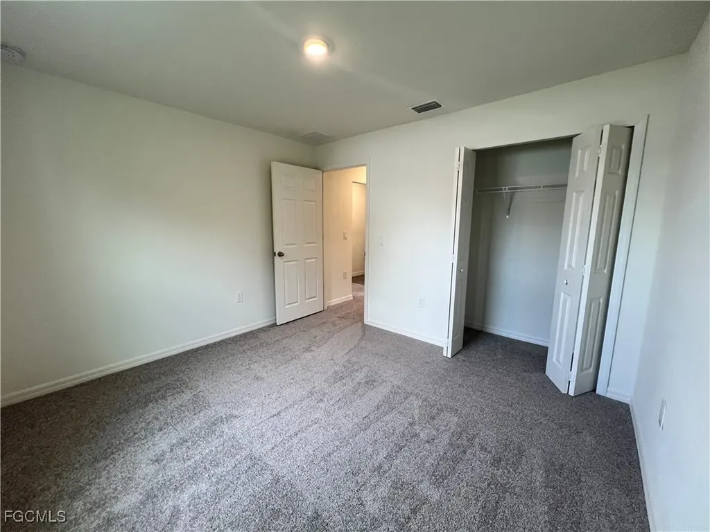 3401 NE 8th Place Cape Coral FL 33909