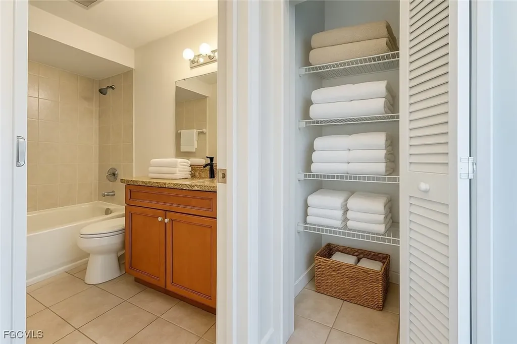 4619 SE 5th Place Cape Coral FL 33904