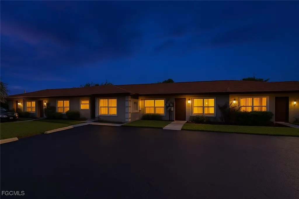 4619 SE 5th Place Cape Coral FL 33904