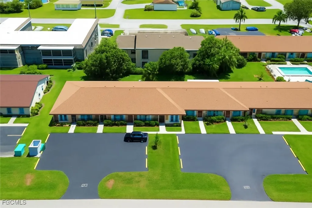4619 SE 5th Place Cape Coral FL 33904