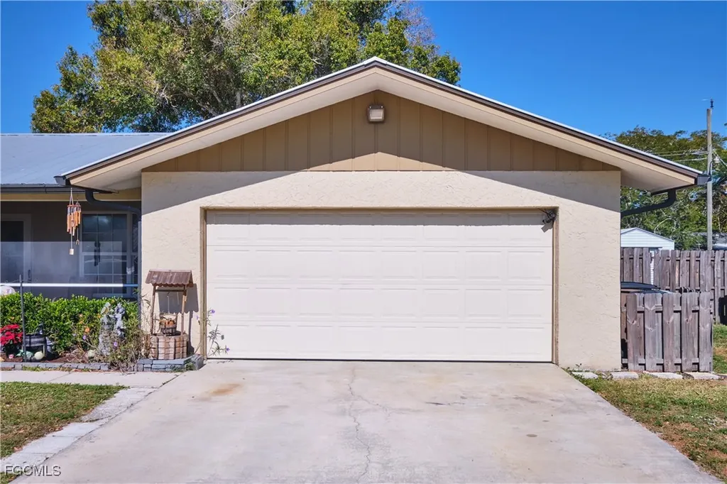 12932 3rd Street Fort Myers FL 33905