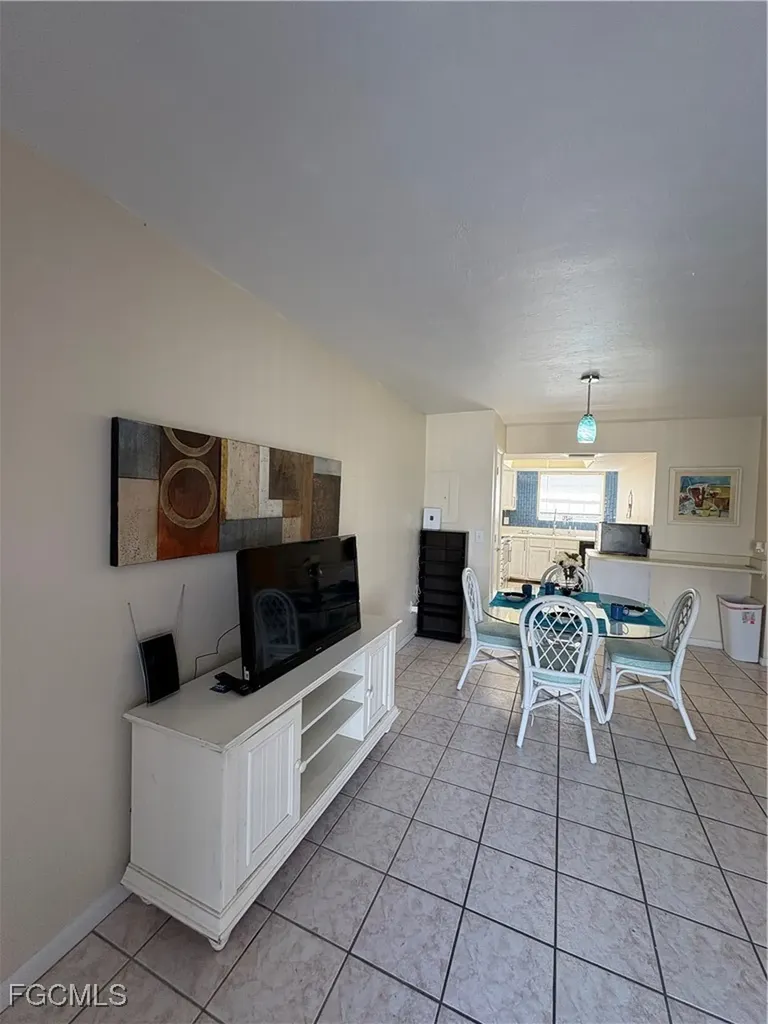 1005 SW 48th Terrace Cape Coral FL 33914
