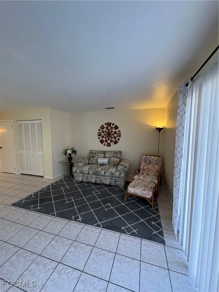 1005 SW 48th Terrace Cape Coral FL 33914