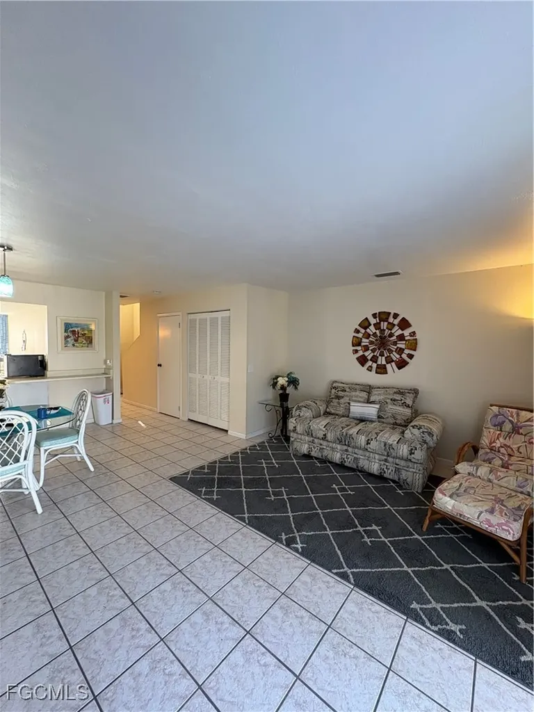 1005 SW 48th Terrace Cape Coral FL 33914