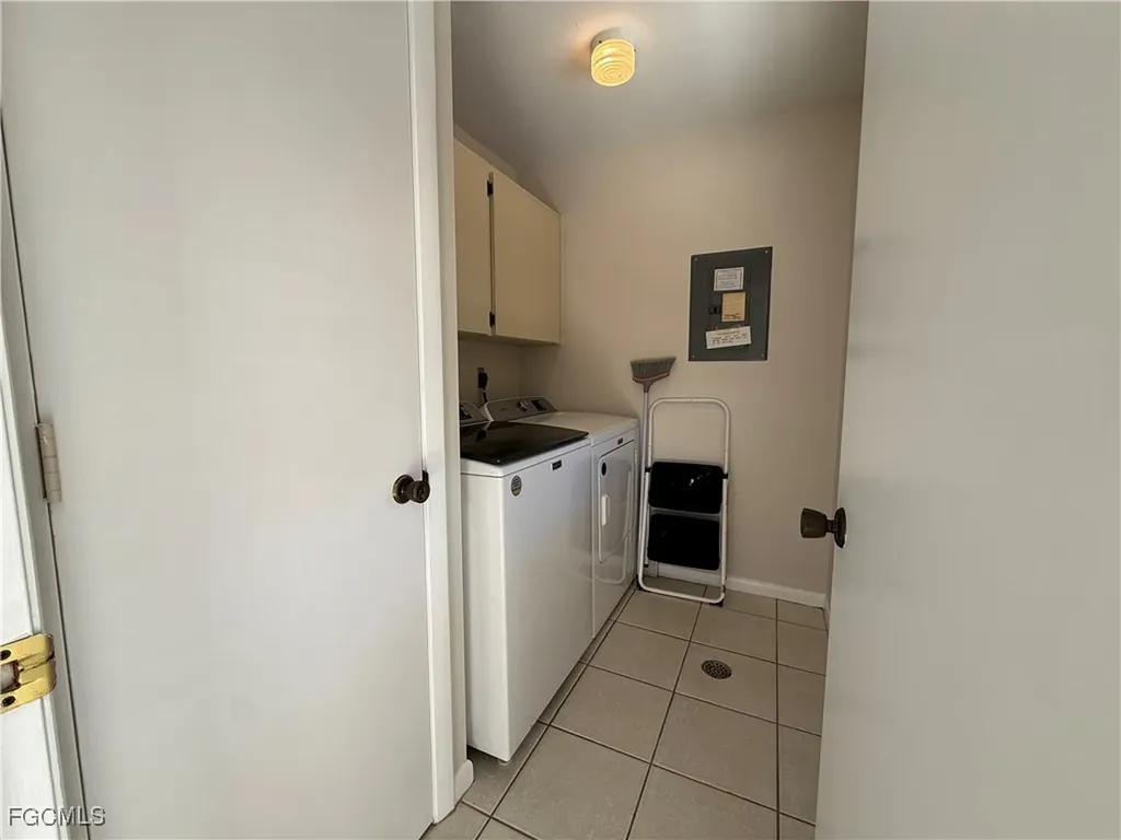 131 SW 47th Terrace Cape Coral FL 33914