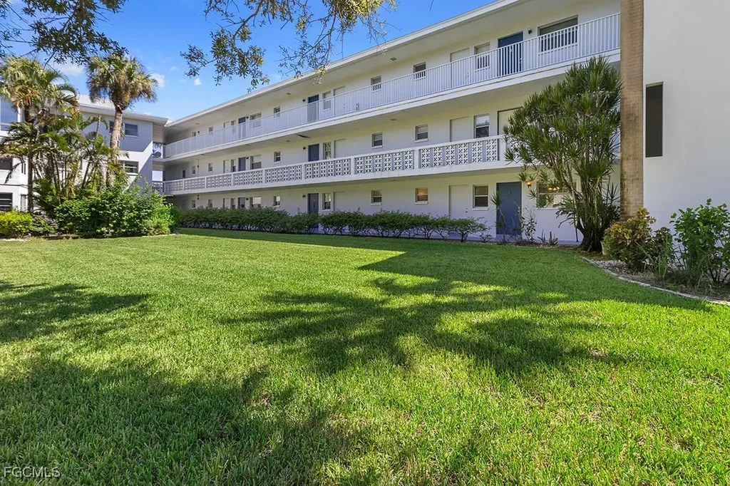 1409 Tropic Terrace North Fort Myers FL 33903