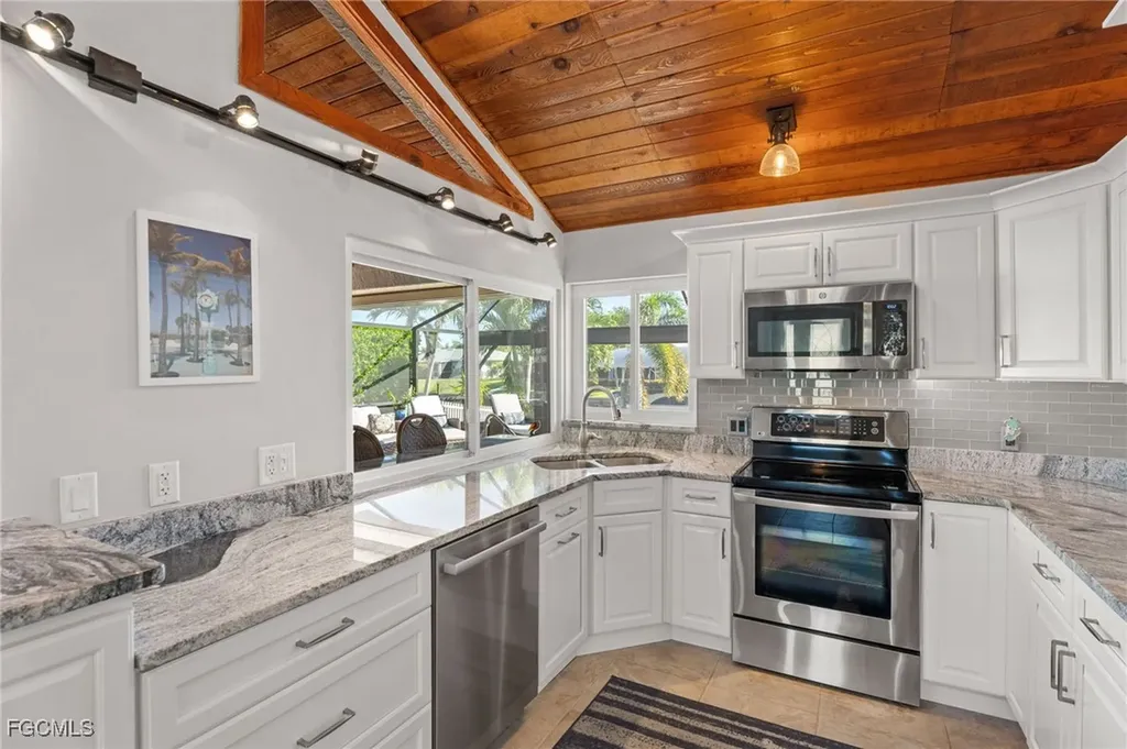 5313 SW 8th Court Cape Coral FL 33914