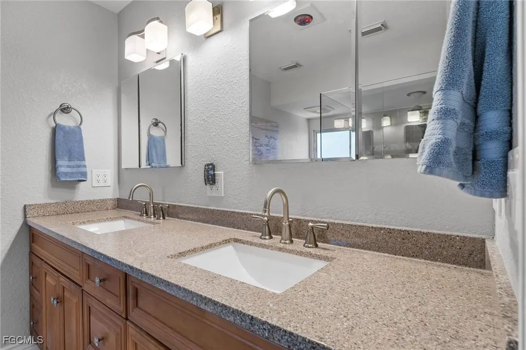 5313 SW 8th Court Cape Coral FL 33914